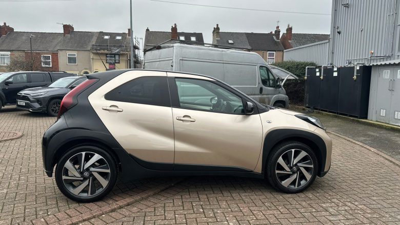 Toyota Aygo X 1.0 VVT-i Edge 5dr Petrol Hatchback